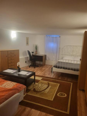 Grzegorzecka Room 3